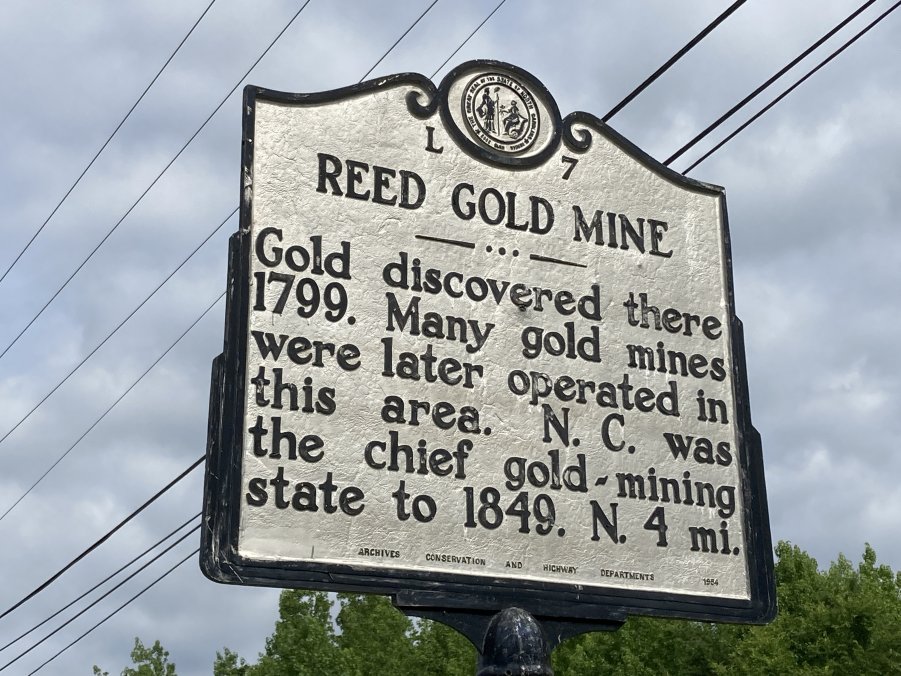 photo of Reed Gold Mine Sign